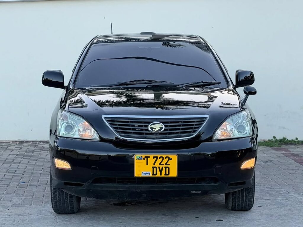 Magari Harrier 2006 lipo Dar es Salaam