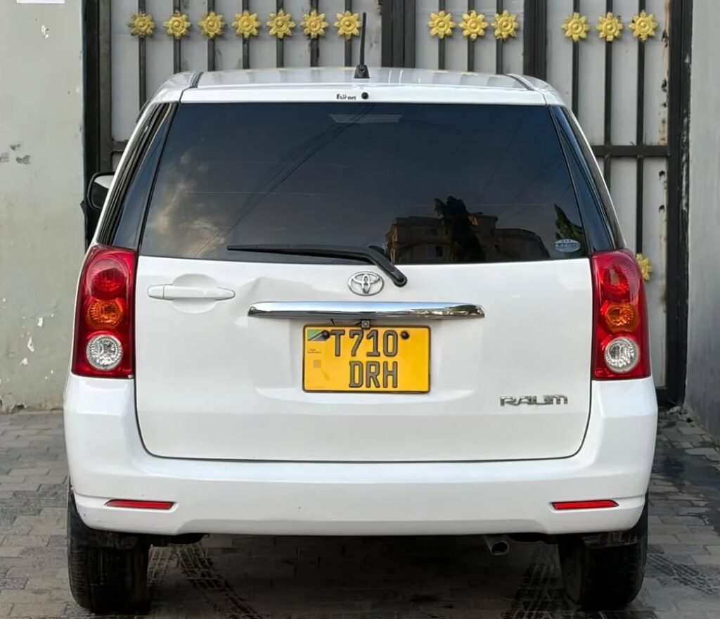 For Sale Toyota Raum 2007 in Dar es Salaam