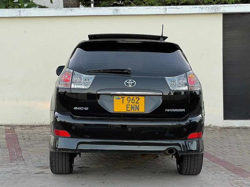Magari Used Toyota Harrier 2007 Dar es Salaam Tanzania