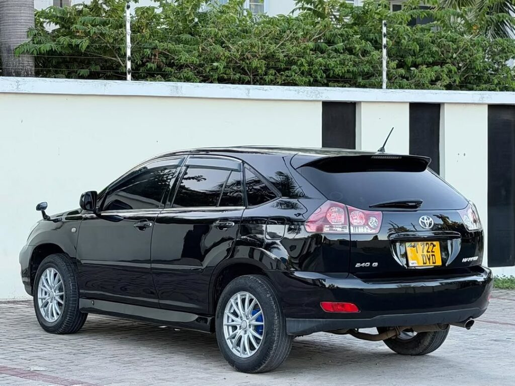 Toyota Harrier 2006 Inauzwa Dar es Salaam Tanzania