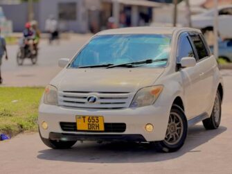 Bei Ya Toyota IST 2004 Sokoni Dar es Salaam Tanzania