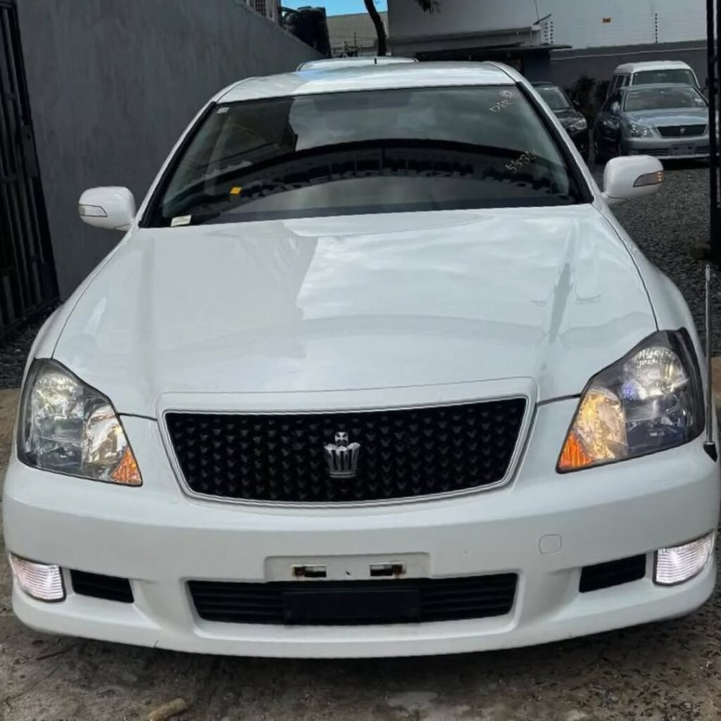 Price Of Toyota Crown 2006 for Sale in Tanzania