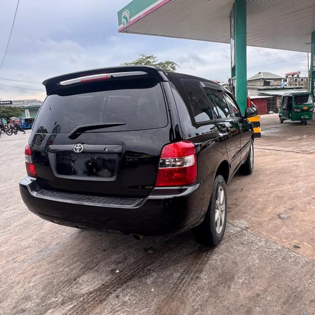 Magari Used Toyota Kluger 2006 Dar es Salaam Tanzania