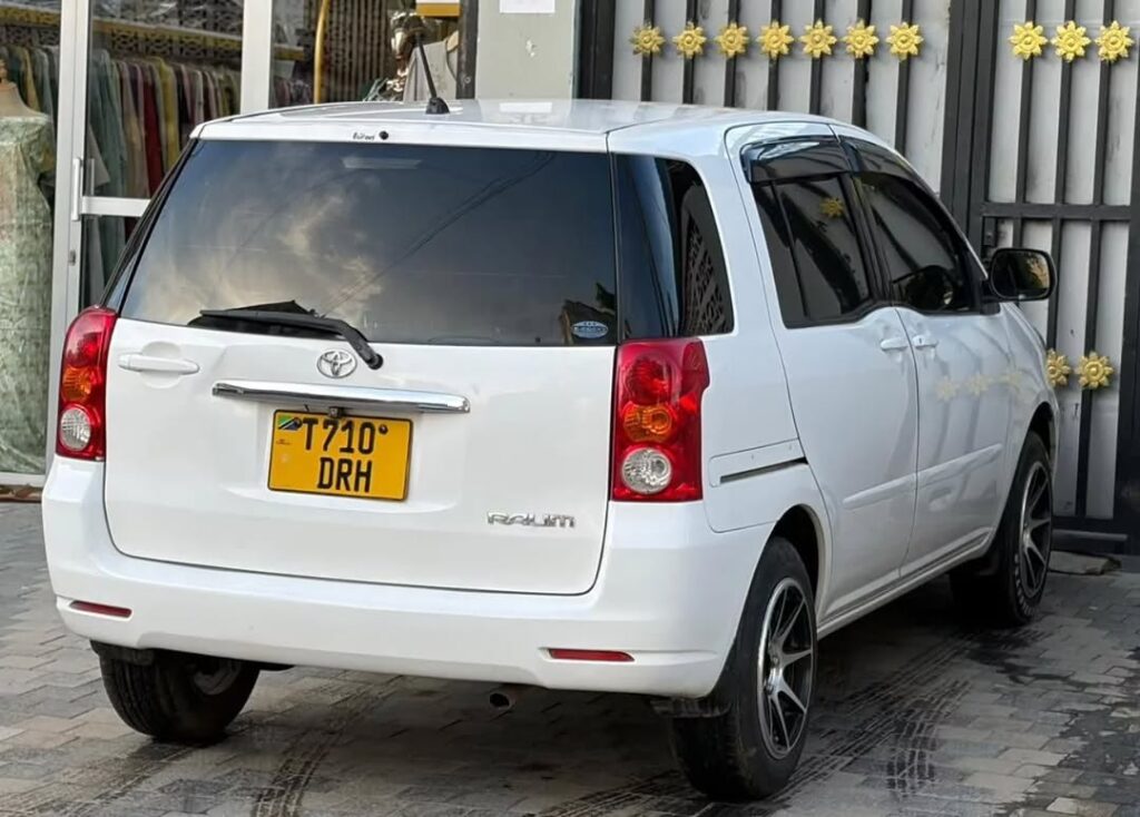 Toyota Raum 2007 for Sale in Dar es Salaam