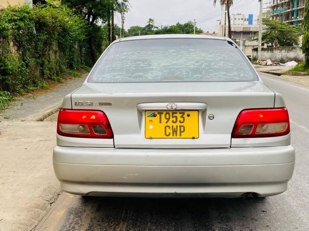 Toyota Carina 2001 for Sale in Dar es Salaam
