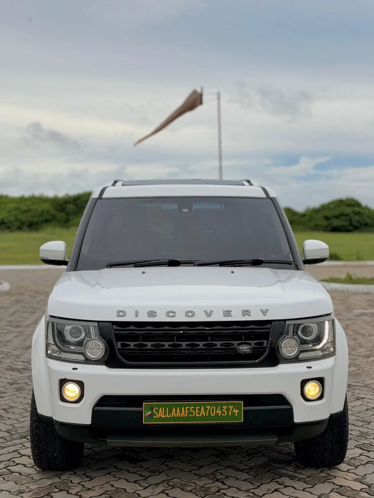 Magari Discovery 4 2014 lipo Dar es Salaam