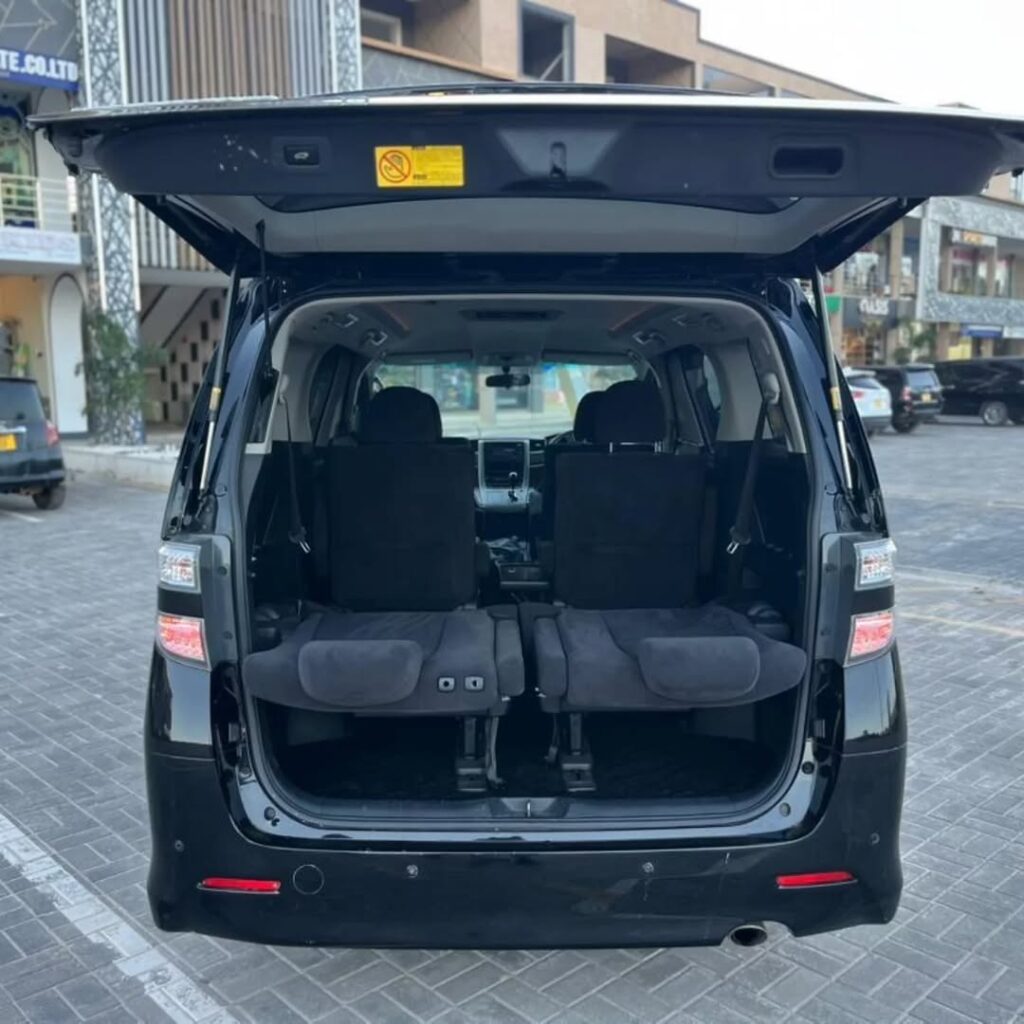 For Sale Toyota Vellfire 2010 in Dar es Salaam