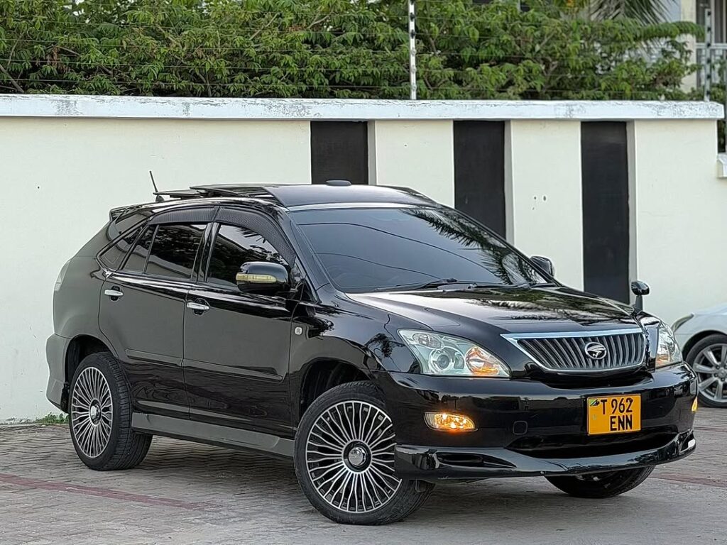 Magari Harrier 2007 lipo Dar es Salaam