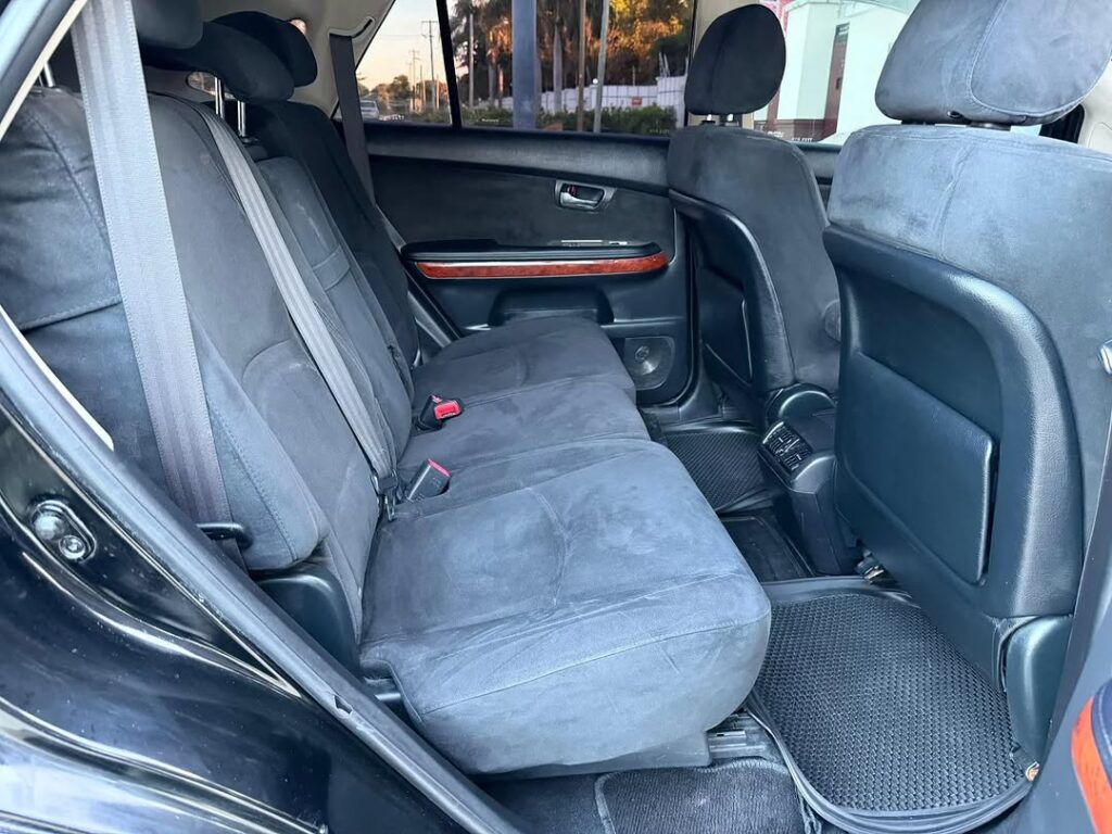 Toyota Harrier bei poa sokoni Dar es Salaam Tanzania