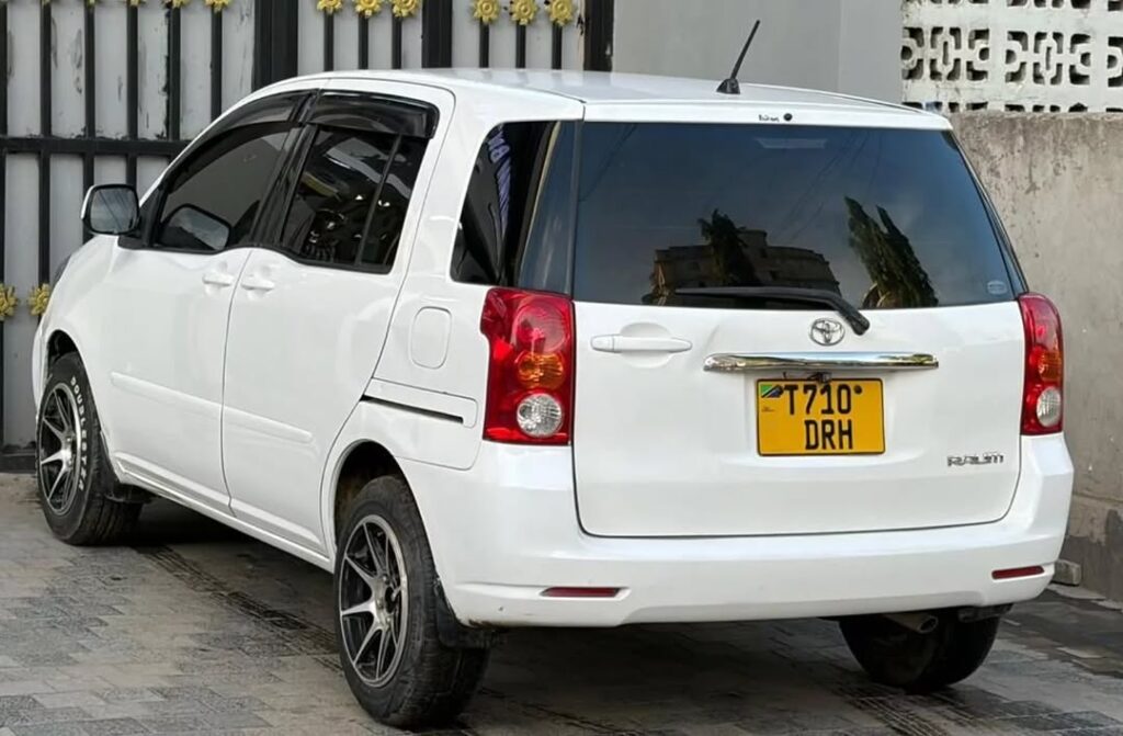 Used Toyota Raum 2007 for Sale in Dar es Salaam