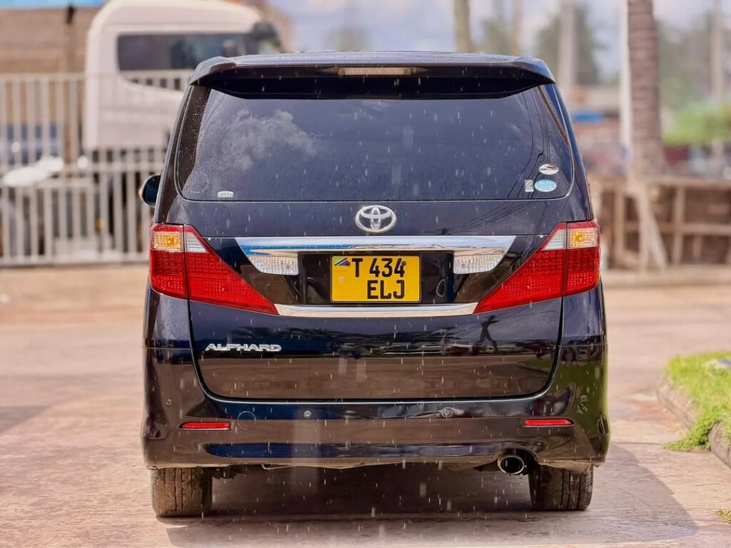 Magari Alphard 2009 lipo Dar es Salaam