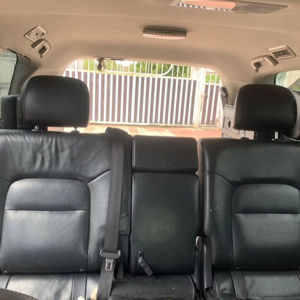 Magari Land Cruiser V8 2014 lipo Dar es Salaam