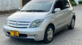 Bei ya Toyota IST 2005 Sokoni Dar es Salaam Tanzania