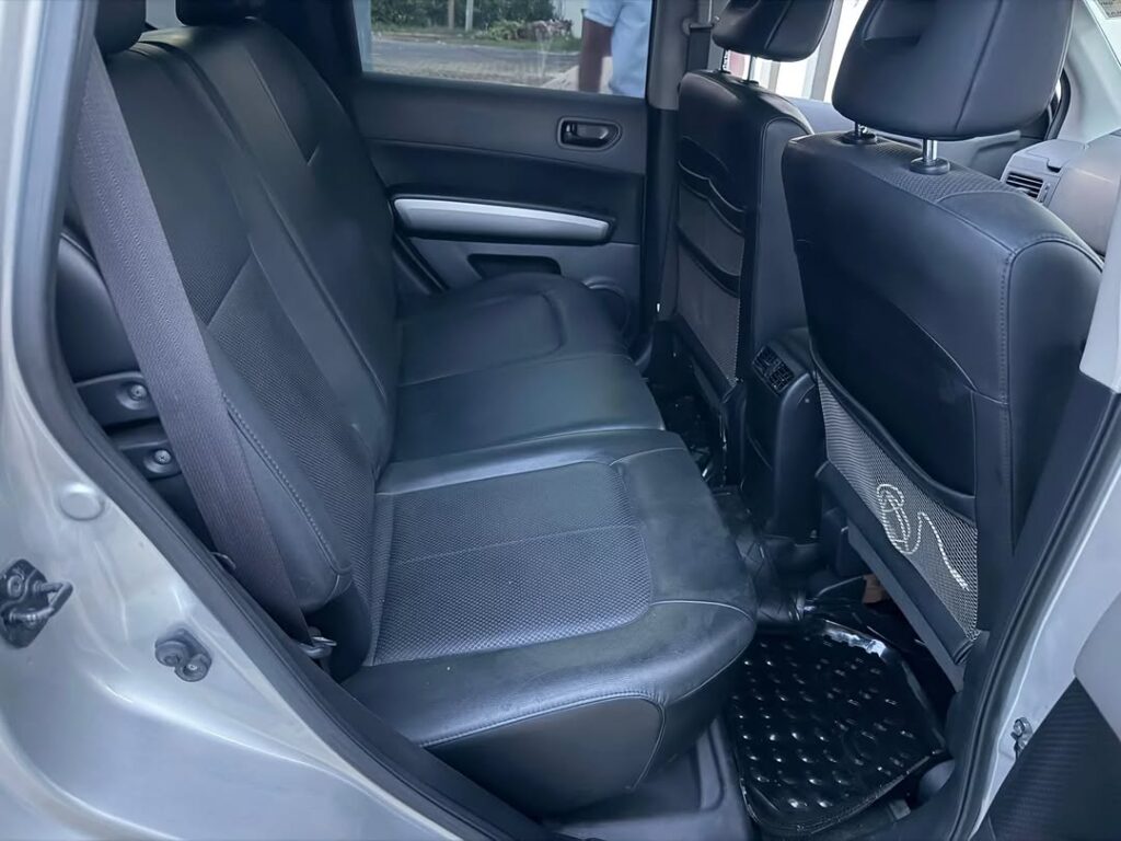 Bei ya Nissan X-Trail 2008 Sokoni Dar es Salaam Tanzania
