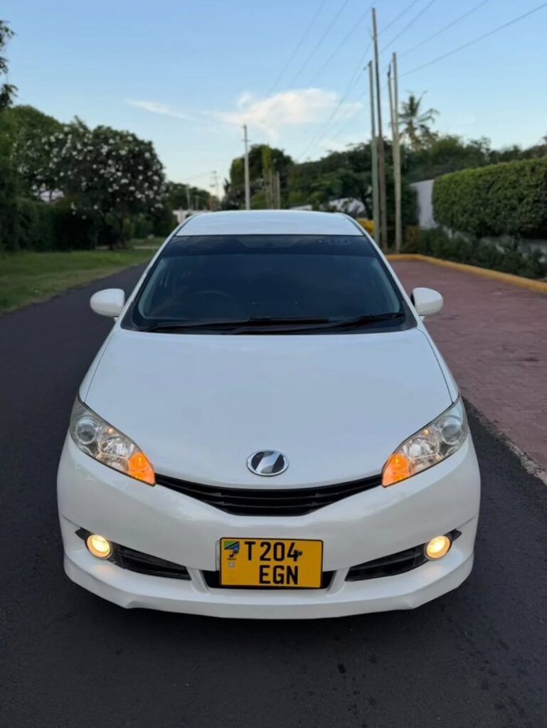 Magari Used Toyota Wish 2010 Dar es Salaam Tanzania