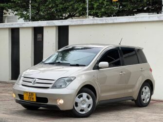 Bei Ya Toyota IST 2005 Sokoni Dar es Salaam Tanzania