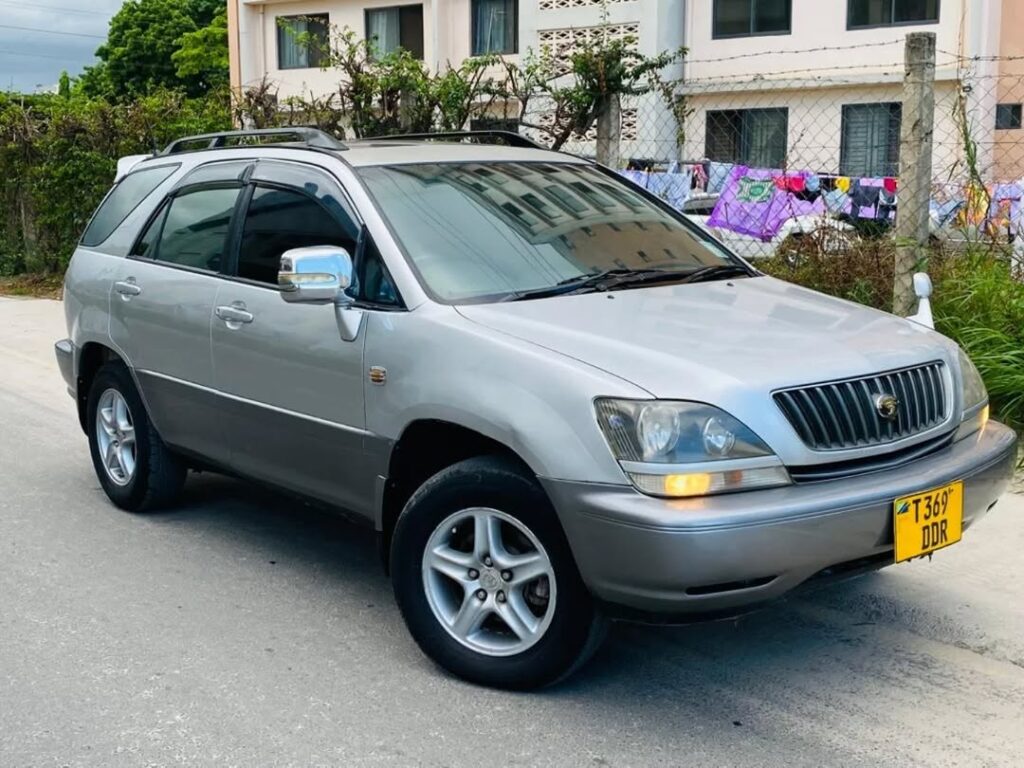 Toyota Harrier bei poa sokoni Dar es Salaam Tanzania