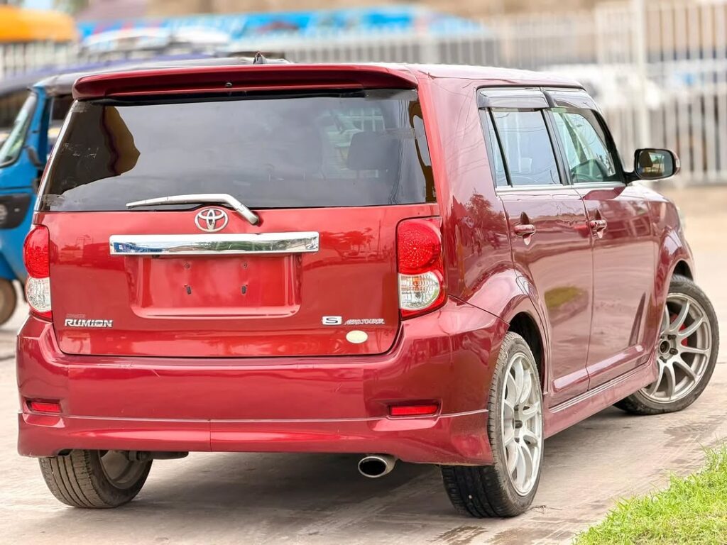 Toyota Rumion 2010 for Sale in Dar es Salaam