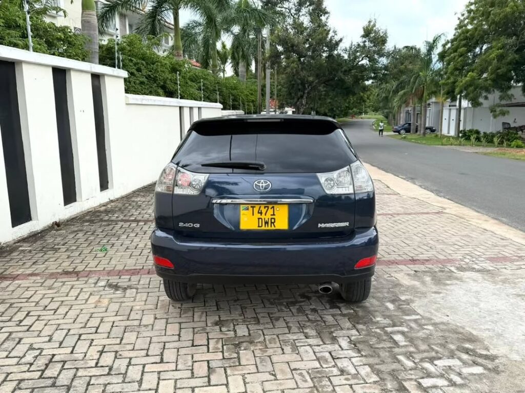 Used Toyota Harrier 2005 for Sale in Dar es Salaam