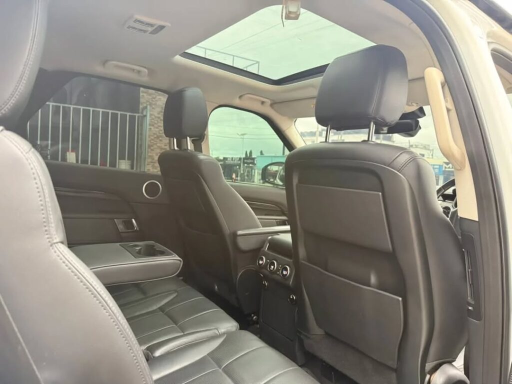 Magari Discovery 5 2018 lipo Dar es Salaam