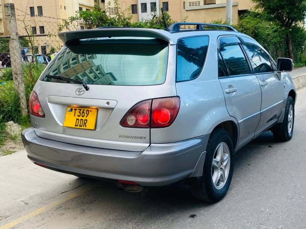 Toyota Harrier 2004 Inauzwa Dar es Salaam Tanzania