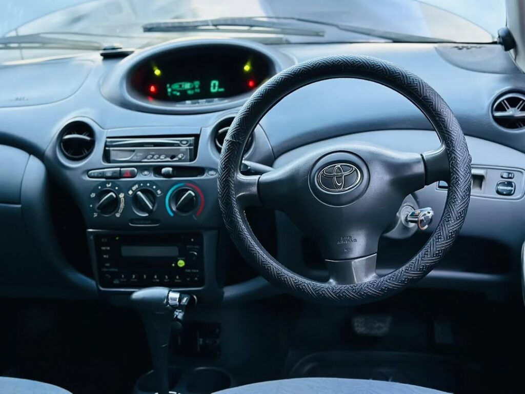 Toyota Vitz 2003 for Sale in Dar es Salaam