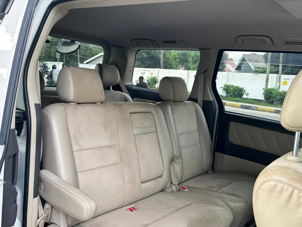 Toyota Alphard 2007 Inauzwa Dar es Salaam Tanzania