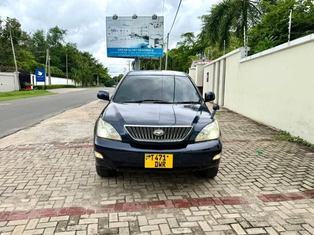 Toyota Harrier 2005 for Sale in Dar es Salaam