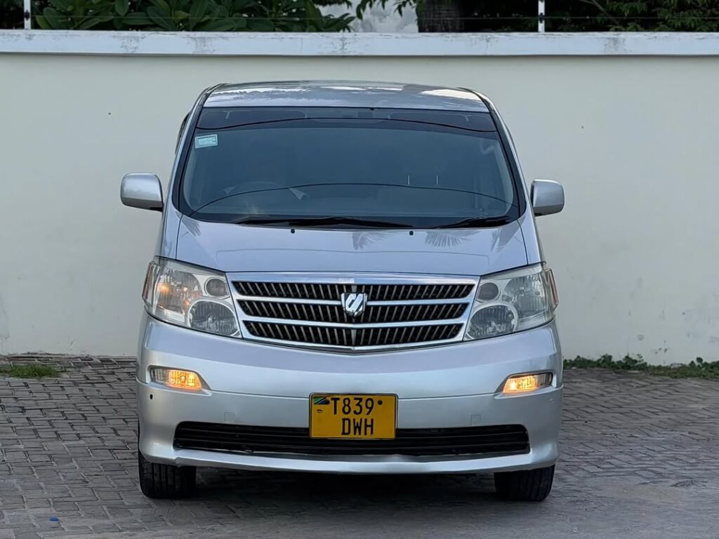Toyota Alphard 2004 Inauzwa Dar es Salaam Tanzania