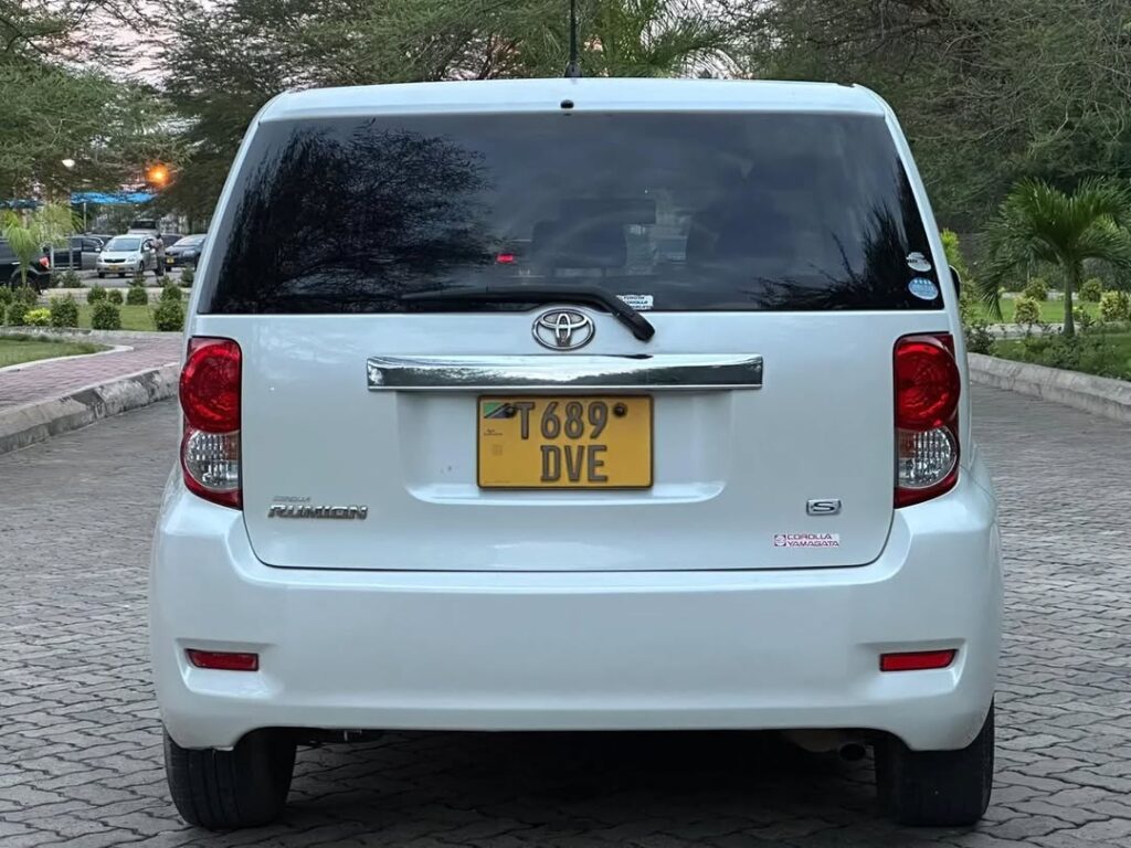 Price Toyota Rumion 2009 for Sale in Dar es Salaam