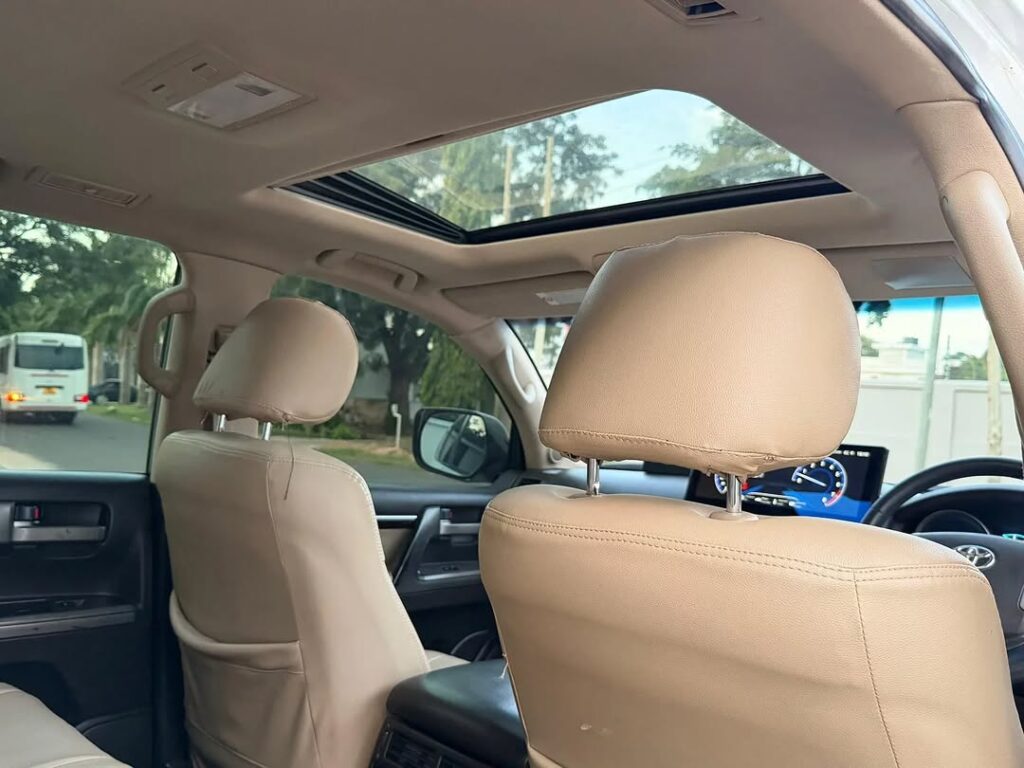 Price Toyota Land Cruiser V8 2009 for Sale in Dar es Salaam