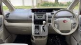 Toyota Noah 2008 Inauzwa Dar es Salaam Tanzania