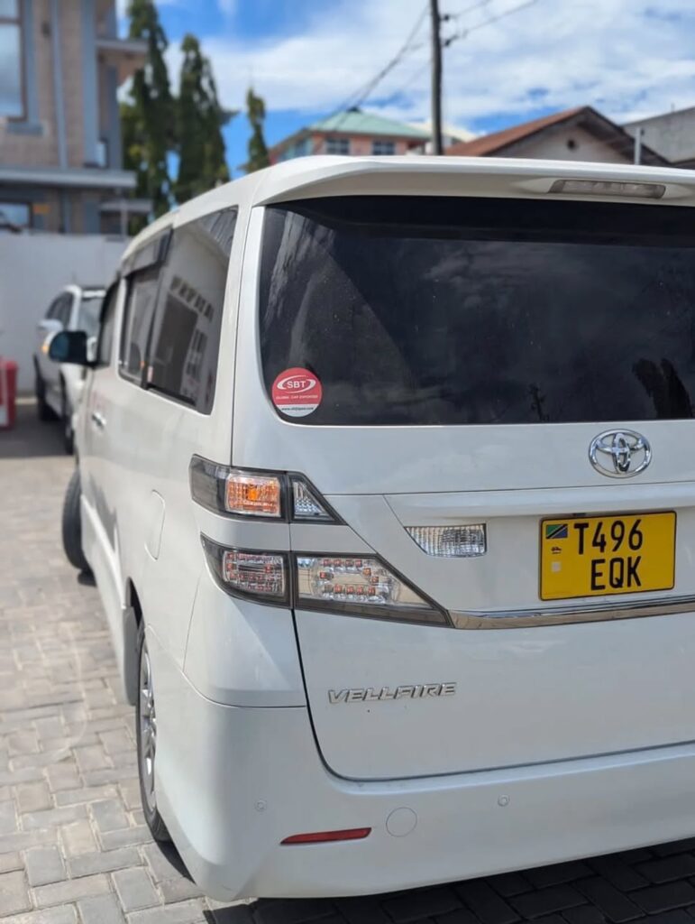 For Sale Toyota Vellfire 2010 in Dar es Salaam