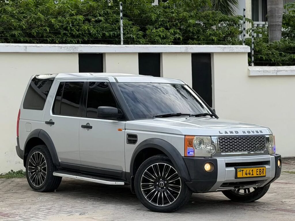 Land Rover Discovery 3 bei poa sokoni Dar es Salaam Tanzania