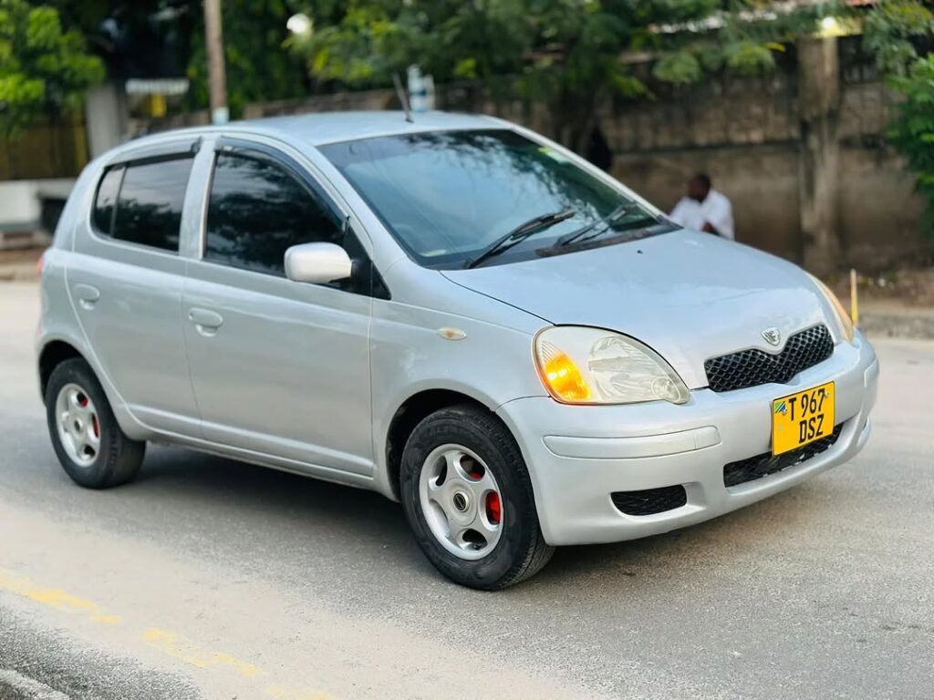 Price Toyota Vitz 2003 for Sale in Dar es Salaam
