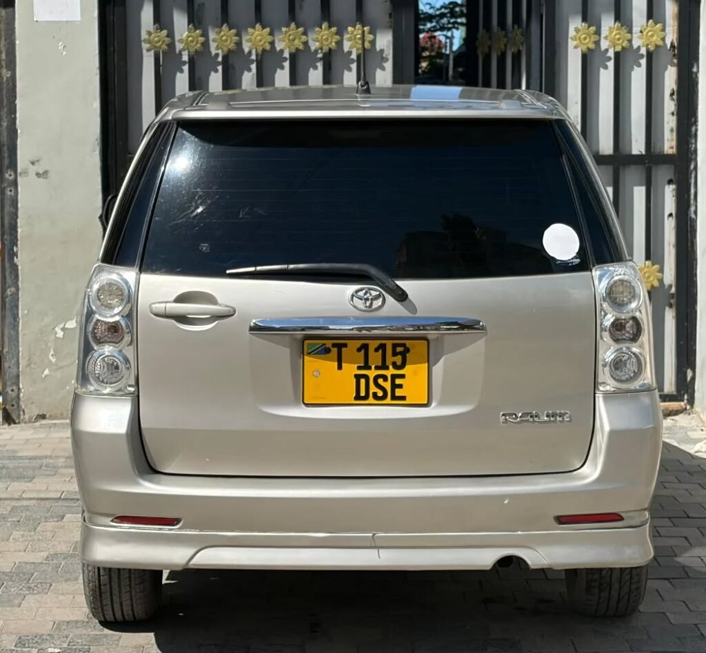 Toyota Raum 2004 for Sale in Dar es Salaam