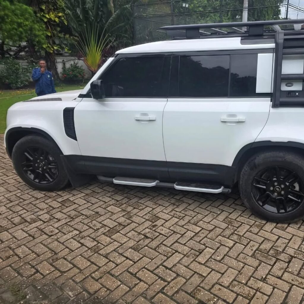 Bei ya Land Rover Defender 2022 Sokoni Dar es Salaam Tanzania
