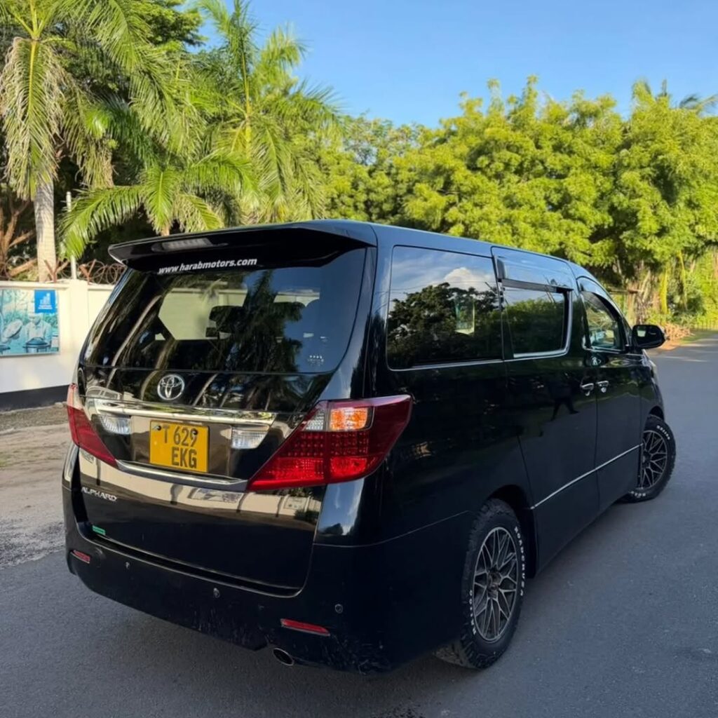 Magari Alphard 2009 lipo Dar es Salaam