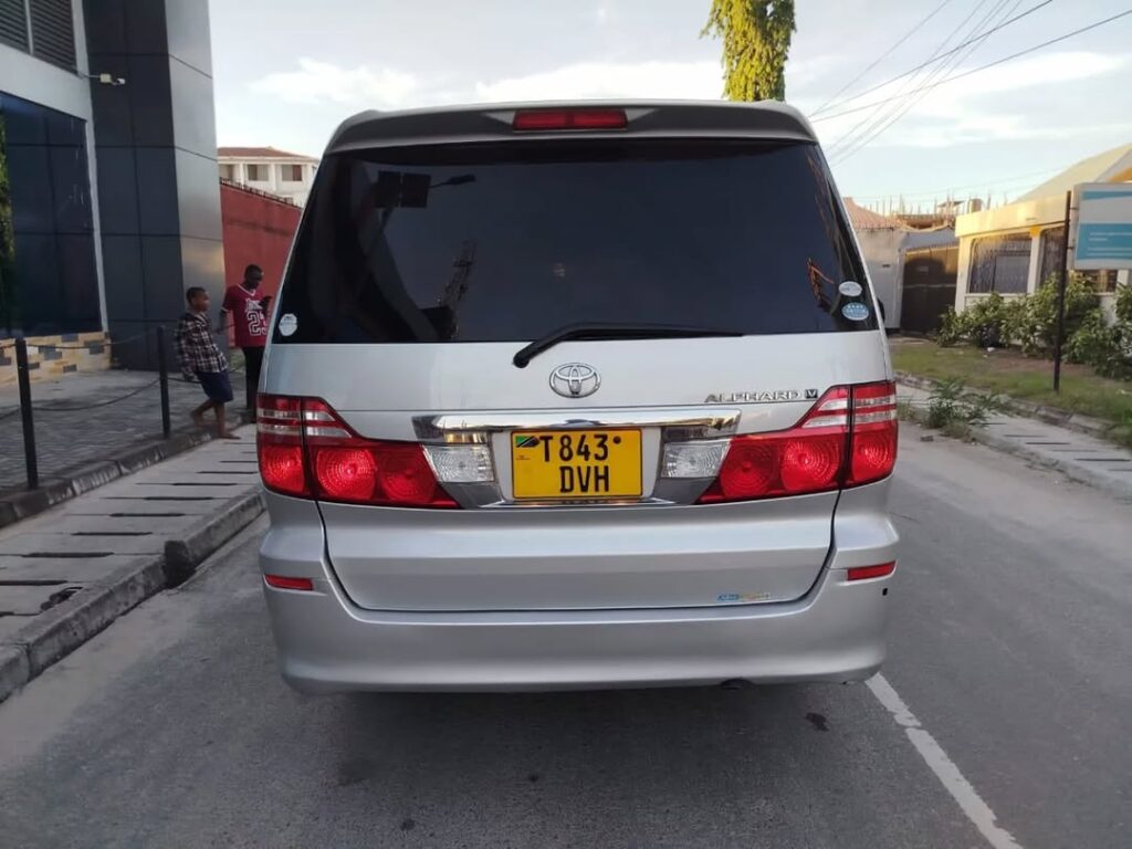 Toyota Alphard 2007 Inauzwa Dar es Salaam Tanzania