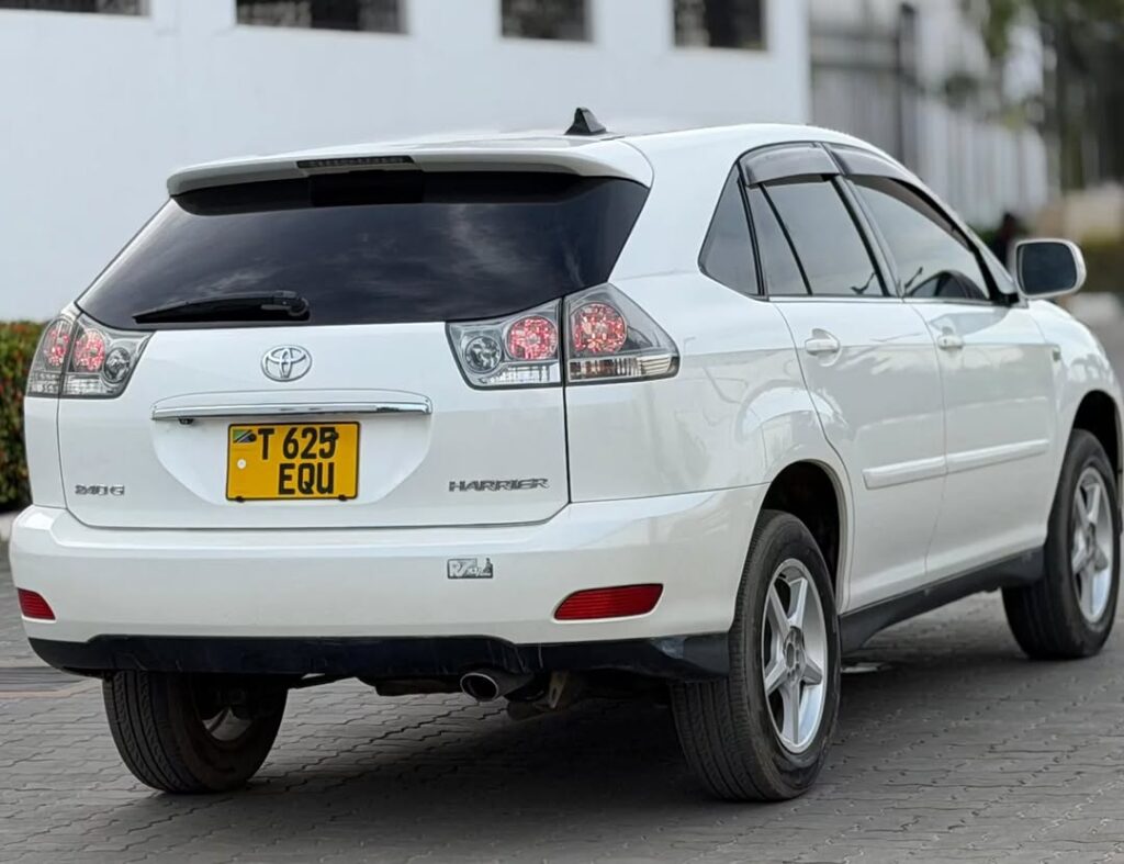 Magari Used Toyota Harrier 2006 Dar es Salaam Tanzania