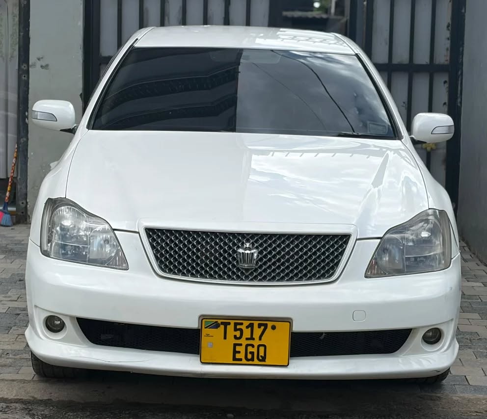 Buy Toyota Crown 2005 for Sale in Dar es Salaam