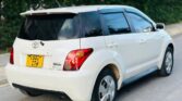 Magari IST 2002 lipo Dar es Salaam