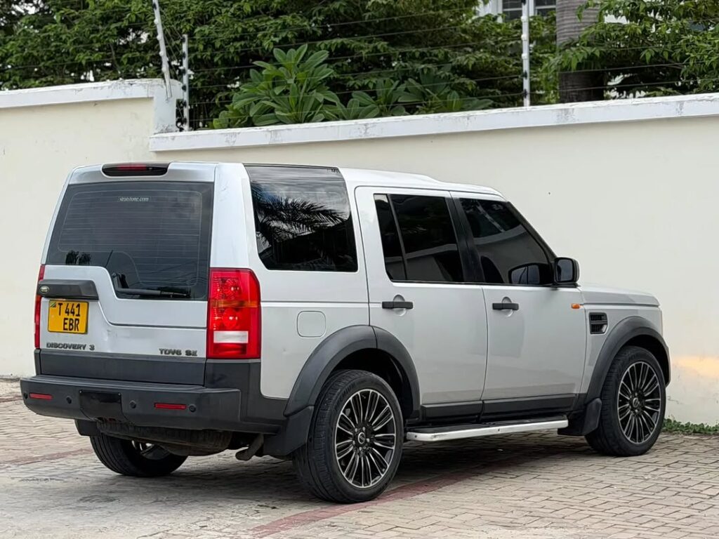 Magari Sokoni Land Rover Discovery 3 ya Bei Poa 2007