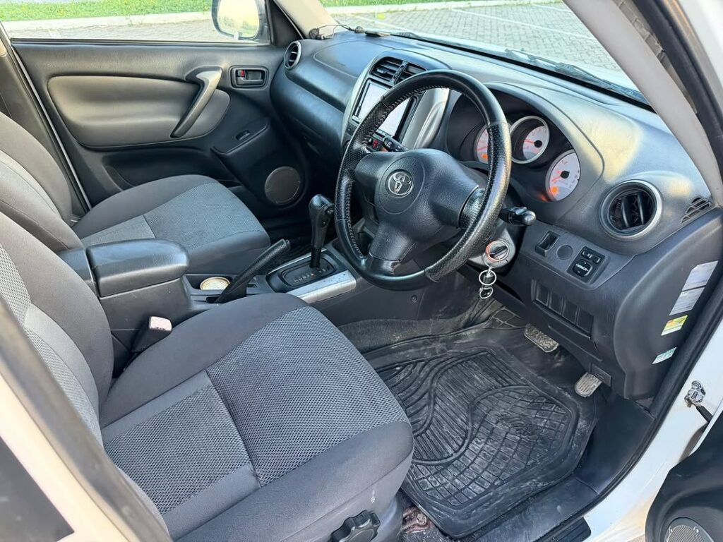 Price Of Toyota Rav4 2006 for Sale in Tanzania