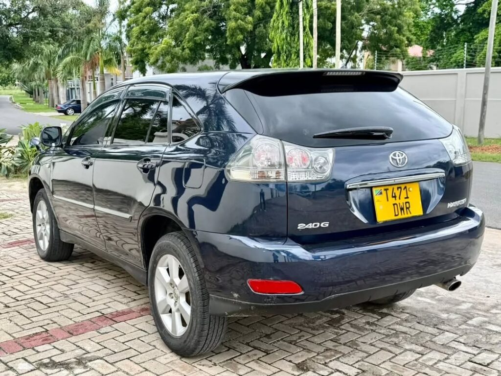 Price Toyota Harrier 2005 for Sale in Dar es Salaam