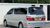 Magari Alphard 2004 lipo Dar es Salaam