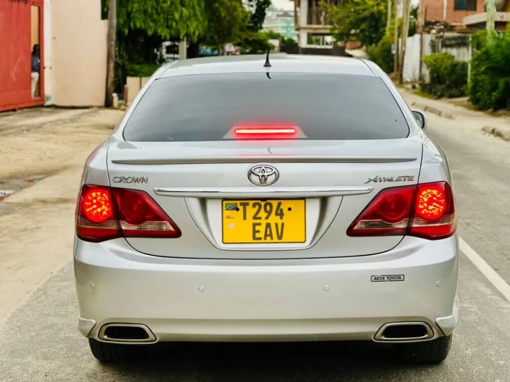 For Sale Toyota Crown 2009 in Dar es Salaam