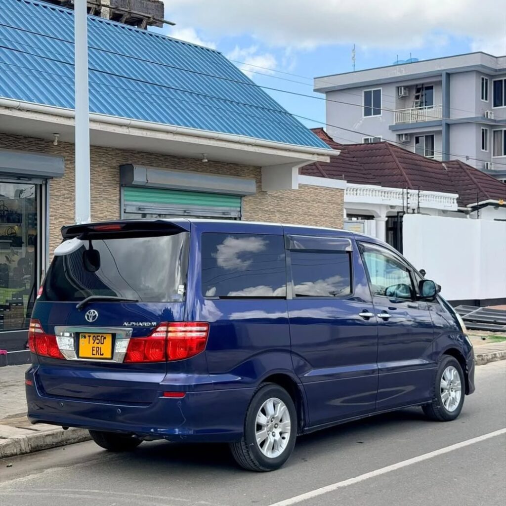 Bei ya Toyota Alphard 2006 Sokoni Dar es Salaam Tanzania