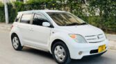 Magari Sokoni Toyota IST ya Bei Poa 2002
