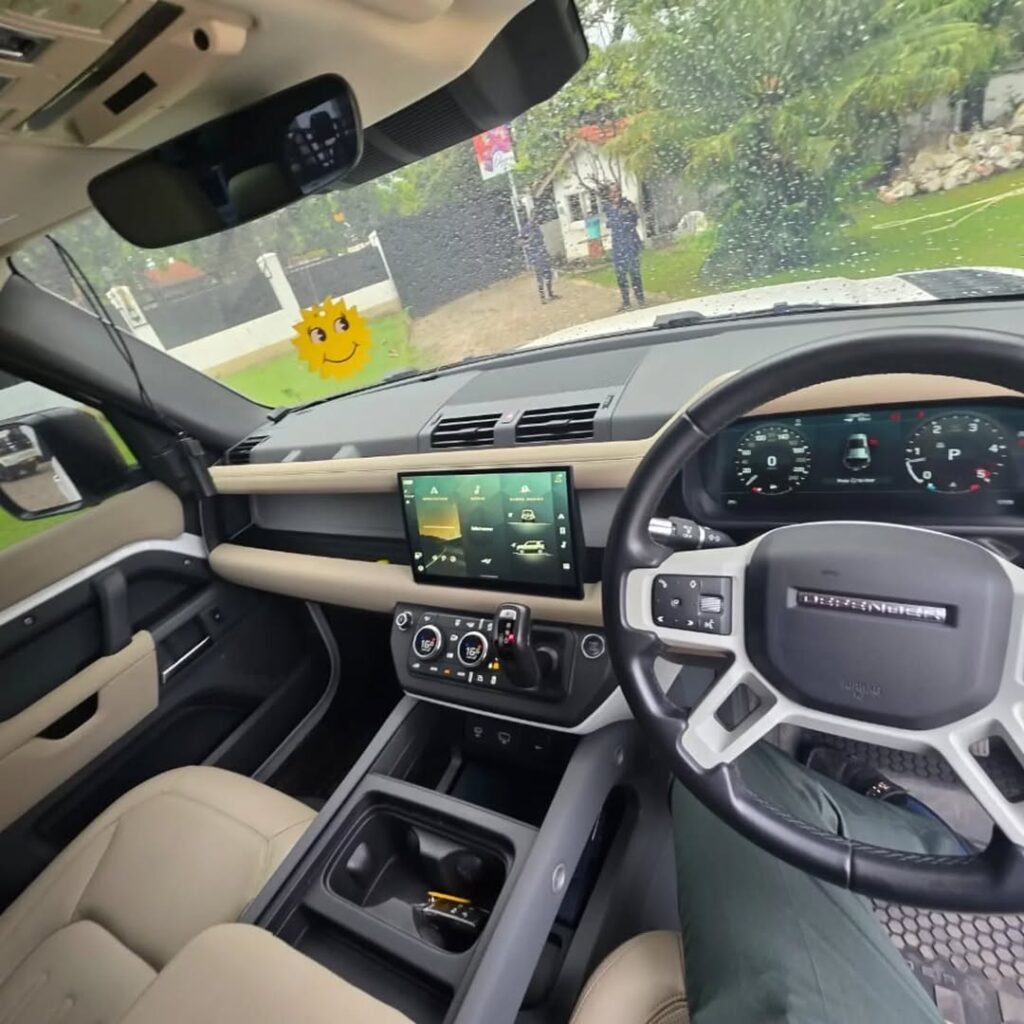 Magari Defender 2022 lipo Dar es Salaam